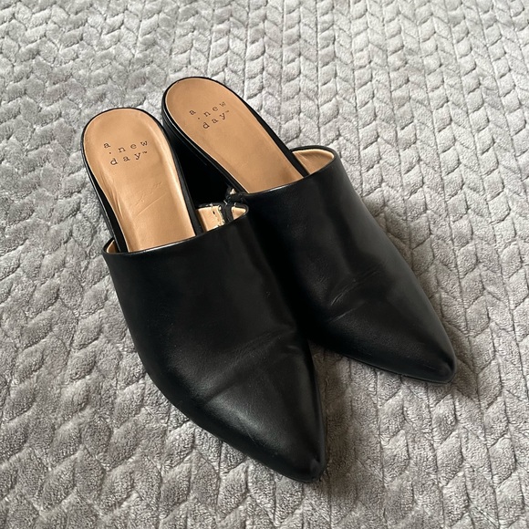 a new day Shoes - 3/20 A New Day Black Mules Block Heel Mules